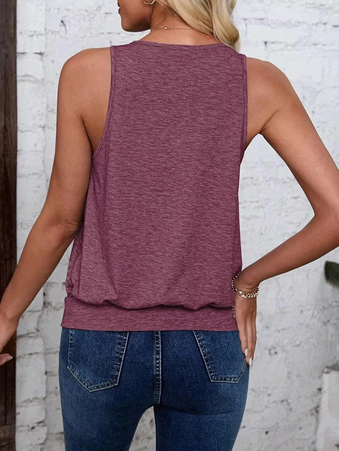 Womens Tank Tops Casual V Neck Sleeveless Summer Spring Clothes Loose Fit Cute Outfit Basic Cami 2025 Fashion Shirts